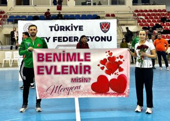 Kaptan’dan Kaptan’a evlilik teklifi