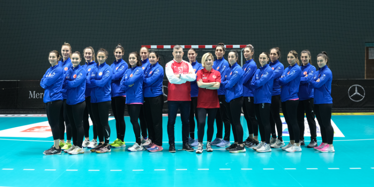 Mercedes-Benz Türk, Türkiye A Milli Kadın Hentbol Takımı’nın başarısı için yol alacak