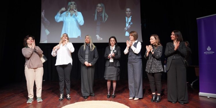 İlmekler kadın hakları için atıldı