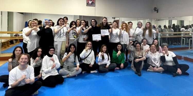 Eskişehir’de kadınlara karşı savunma eğitimi