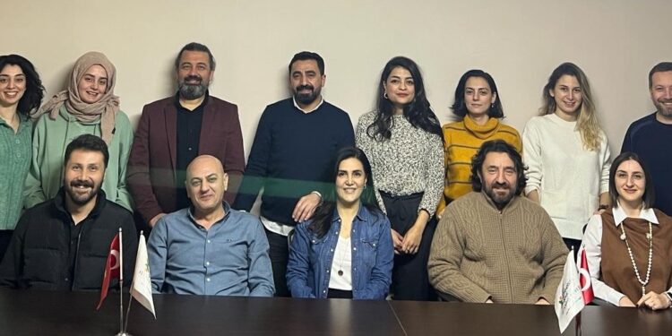 TMMOB Gıda Mühendisleri Odası : “Market Reyonlarındaki Sirkelere Dikkat! Bazılarında Elma Ve Üzüm Hiç Yok”