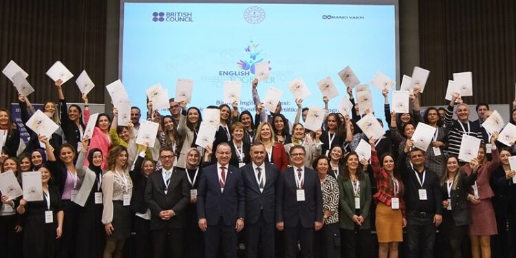 Birlikte İngilizce projesinin ‘Sürekli Mesleki Gelişim Seti’, tüm İngilizce öğretmenlerinin erişimine açılıyor