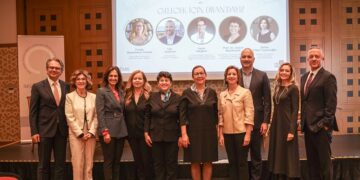 “Gelecek İçin Divan’dayız”