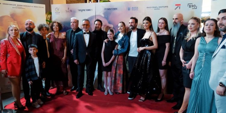 “Sırrını Biliyorum” Bursa’da Gala 22 Mart’ta vizyonda!…