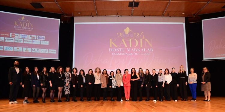 Kadın Dostu Markalar Platformu, 4. Kez Düzenlenen “Farkındalık Ödülleri’’ni İş Sanat’ta gerçekleştirdi!