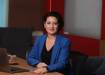 Müşteri deneyimi yönetimi alanında çalışmaya kadınlar daha istekli