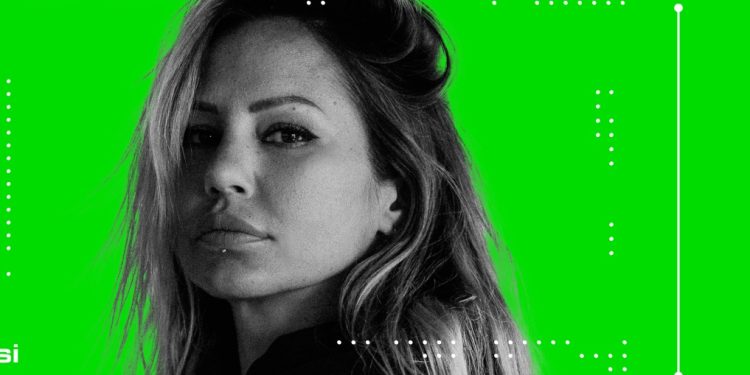 “Napoli Kraliçesi” Deborah de Luca için nefesler tutuldu!