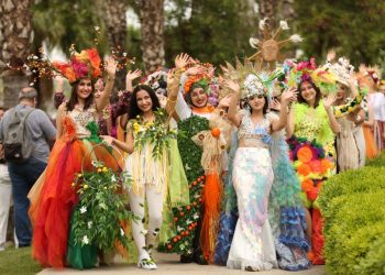 Milyonlarca Kişi Karnaval için Adana’da buluştu