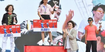Maraton İzmir’de ödüller dağıtıldı