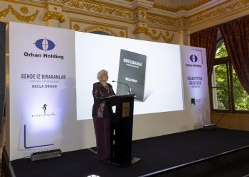 Necla Orhan’ın Fransız Sarayı’nda ‘İz Bırakan’ Lansmanı
