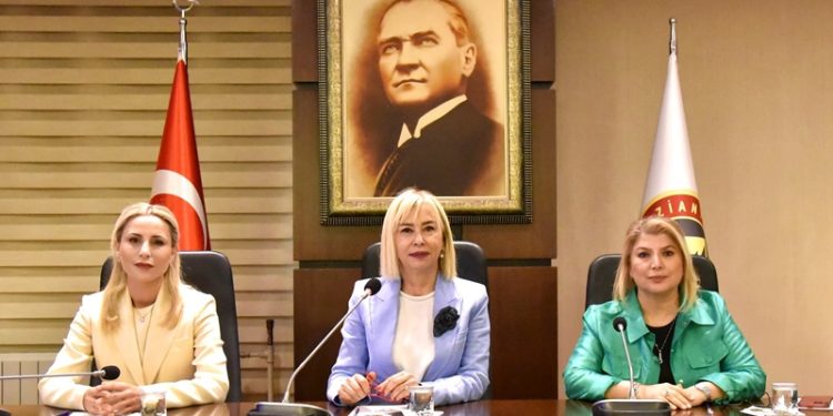 TOBB Gaziantep KGK Başkanı Ayşen Ahi : “TOBB KGK olarak girişimcilik kültürünün kadınlar arasında gelişmesine öncülük etmeye devam ediyoruz”