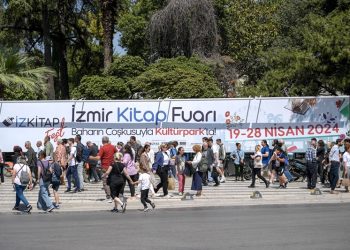 İZKİTAP Fest’e hafta sonu yoğun ilgi