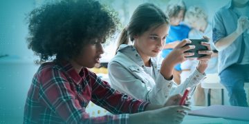 Çocuğunuzu zararlı uygulamalarla baş başa bırakmayın