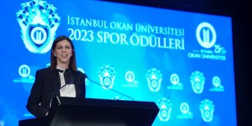 Eczacıbaşı Dynavit, “Yılın Kadın Spor Takımı” seçildi