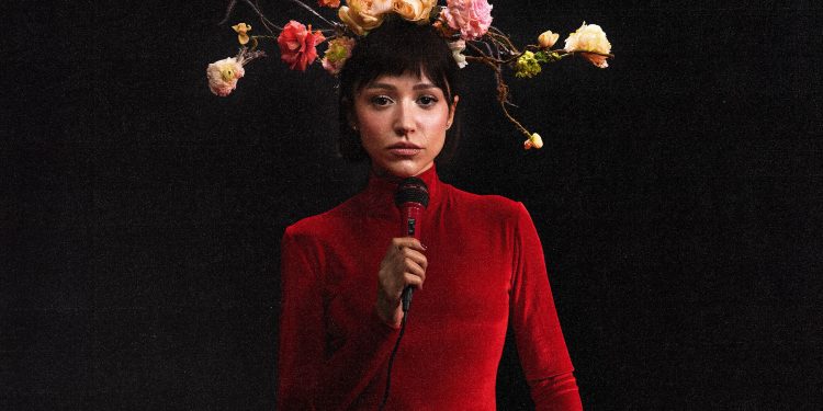 Zeynep Bastık Muud ve dünya listelerinde zirvede