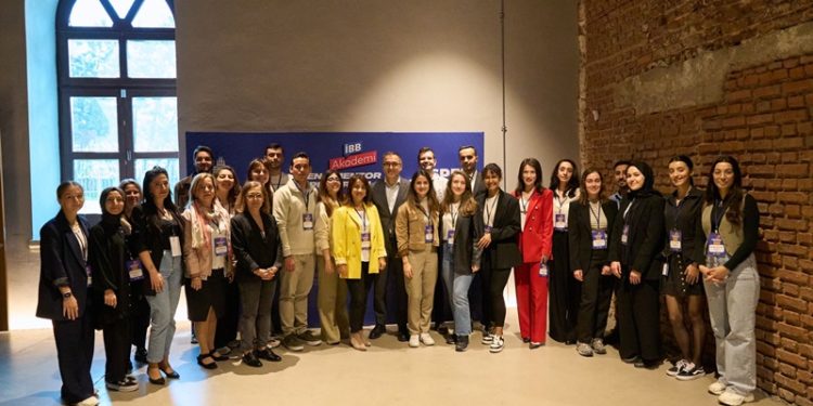 Kamuda bir ilk “Gençlerden Öğrenecek Çok Şeyimiz Var”