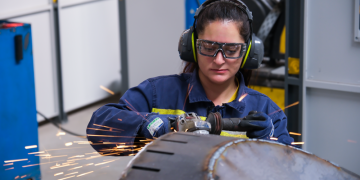 Polat Makina, kadınlara yönelik Kaynak Operatörü Yetiştirme Programı ile sektöre yenilik getiriyor