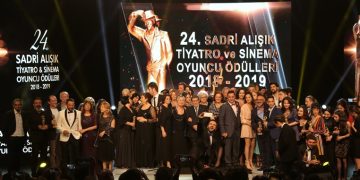 25. Sadri Alışık Tiyatro Sinema Oyuncu ödülleri