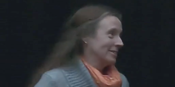 Maria Turri “Tiyatro, kahkaha ve bilinçdışı: Komedi Nasıl Güçlendirir ve Neyi Reddeder?”