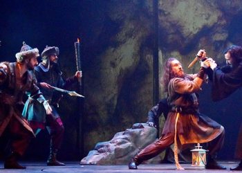 “Devlet Ana” AKM’de İstanbul seyircisiyle buluşuyor