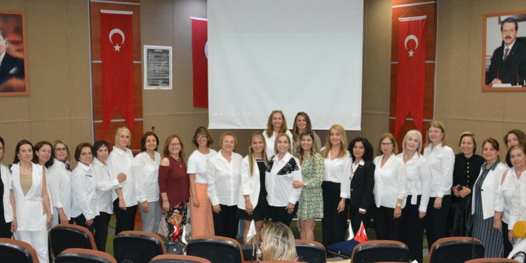 Kadınlar, girişimcilik hakkında bilgiyle donandı