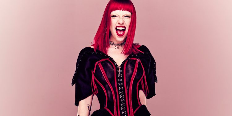 Yaz kapıda: Sophie and the Giants “Shut Up and Dance” Yayında