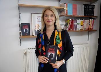 Nilüfer Yağcıoğlu’nun, ‘Kendi Başına’ Kitabı imza günü gerçekleşti