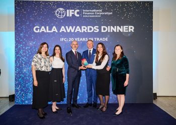 Alternatif Bank dış ticaretteki uzmanlığını aldığı uluslararası ödüllerle taçlandırmaya devam ediyor