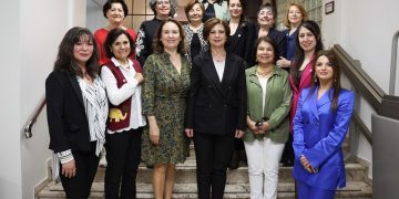 Eskişehirli Kadınlar Başkan Ayşe Ünlüce ’ye  “Eskişehir’e çok yakıştınız”