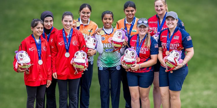 Muğlalı milli sporcularından gümüş madalya