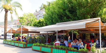 İki CHP’li Belediye farklı uygulama! Fethiye’de çay 1TL Marmaris’te 10 TL/ Ata Sevgi