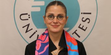 Beslenme ve Diyetetik Bölüm Başkanı Doç. Dr. Müge Arslan : Yanlış diyetler zayıflatmıyor tam aksi kilo aldırıyor!