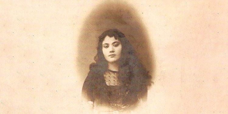 Pera Müzesi’nde Neveser Kökdeş konseri