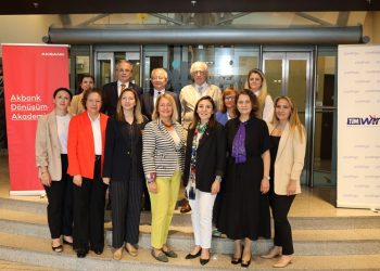 Türkiye ihracatla, ihracat kadınla büyüyecek