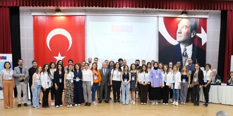 Gençlerin istihdamına E-DATA katkısı