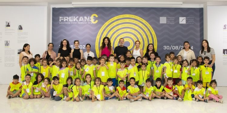 Mersinde çocuklar hayal dünyalarını kağıda döktü