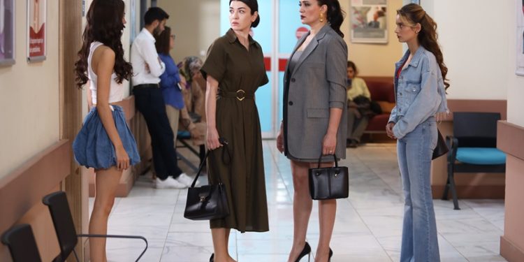 Melike adım adım gerçeklere yaklaşıyor