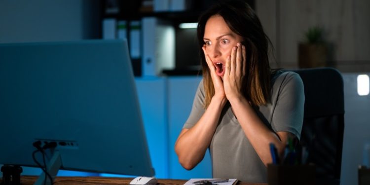 Seyahat dolandırıcılarının tuzağına düşmeyin