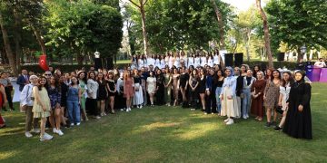 ‘Büyüt Hayallerini’ Üçüncü dönem mezunlarını verdi