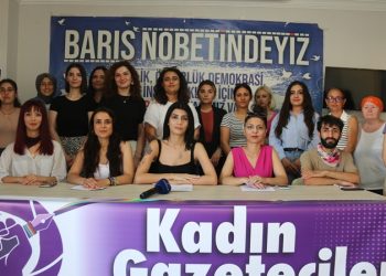 Mersin’de Kadın Gazeteciler Derneği kuruldu