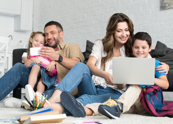 Çocuklarınızı internette yalnız bırakmayın