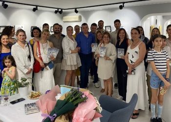 Yazar Nesrin Dosdoğru’nun yeni kitabı “Babalarla Saklambaç”