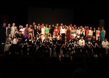 Anatomik tiyatro perdeyi sevgili doktor oyunu ile kapattı