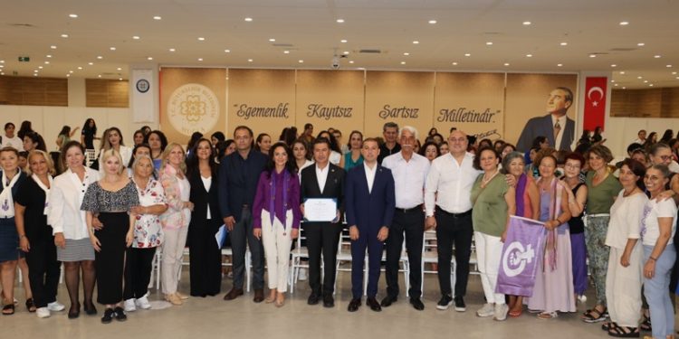 Muğla Büyükşehir Belediye Başkanı Aras, Avrupa Yerel Yaşamda Kadın-Erkek Eşitliği Şartı’nı da imzaladı