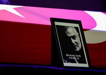 Kenan Işık son yolculuğuna uğurlandı