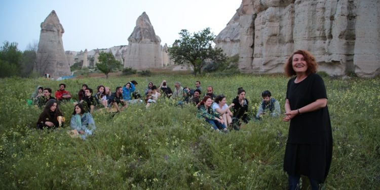 Fulya Erdemci Arşivi Salt Araştırma’da:  Dijitalleştirme ve kataloglama çalışmalarına başlanan arşiv, önümüzdeki yıl çevrimiçi erişime açılacak