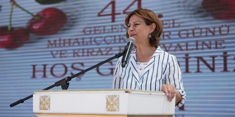 Eskişehir Büyükşehir Belediye Başkanı Ayşe Ünlüce : “Sevgi dilinden hiç vazgeçmeyelim”