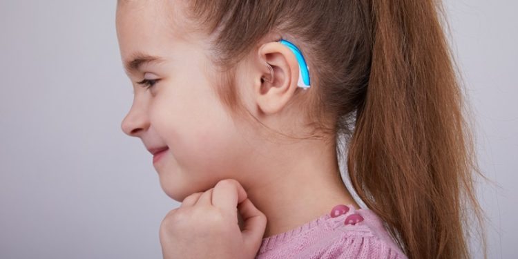 Bebeklerde İşitme Cihazı Kullanımı Nasıl Olmalı?