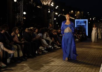 IFA PARIS İstanbul kampüsü, 2024 mezunlar defilesi izleyenleri büyüledi…