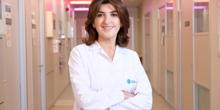 Dr. Dilek Leyla Mamçu : “Türkiye’de her yıl 200 bin kişi bulaşıcı sarılığa yakalanıyor!”